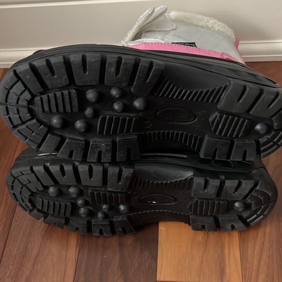 RuggedBear Sherpa Like Insulated Girls Winter Boots Size 4-5 - Picture 4 of 4